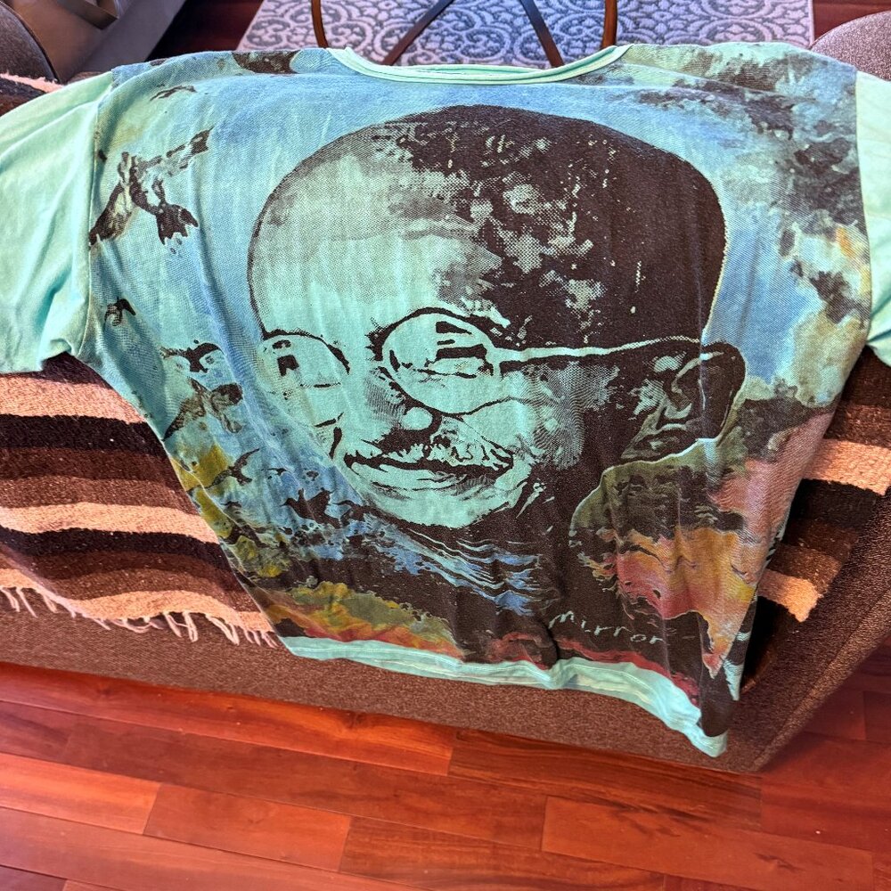 Vintage Mirror Ghandi Tshirt - long